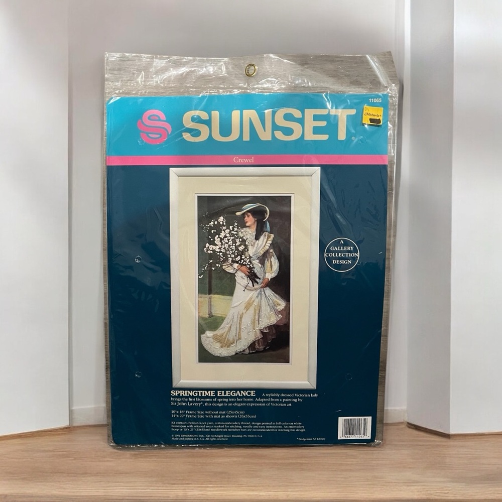 🐈OKC🐈 NWT Vintage Sunset Crewel “Springtime Elegance” Embroidery Kit